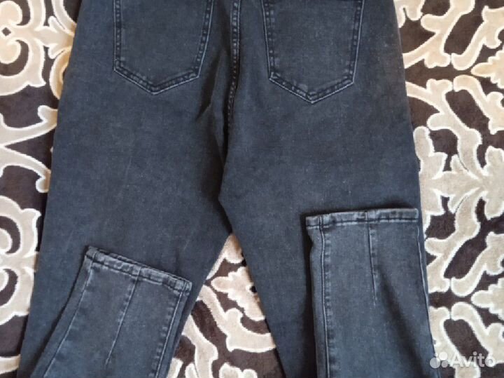 Джинсы
