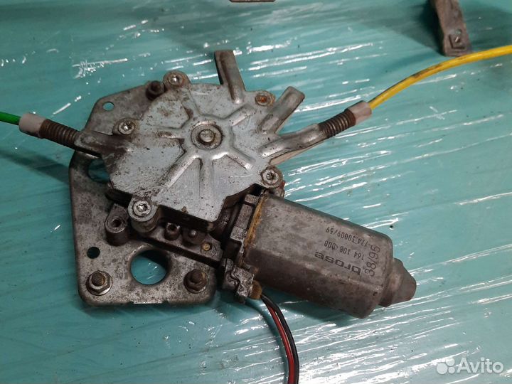 Передний левый стеклоподъёмник saab 9000