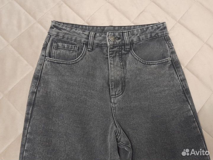 Джинсы широкие