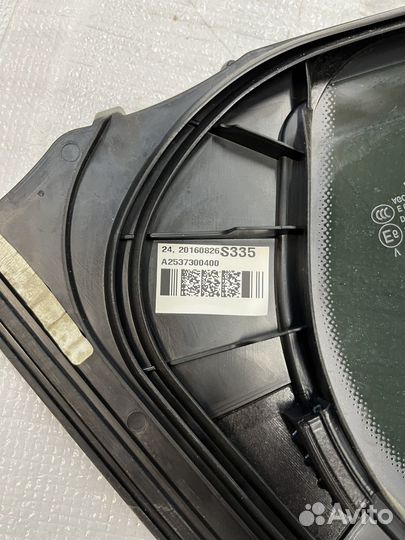 Форточка задней правой двери A2537300400