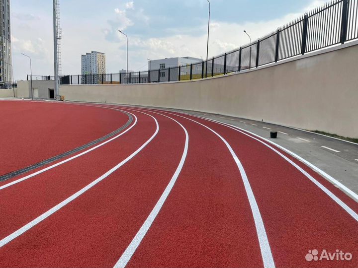 Укладка бесшовного резинового покрытия