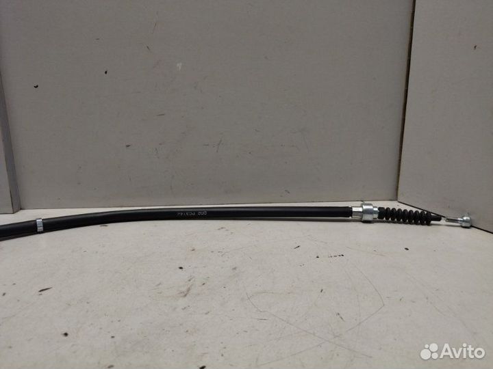 Трос ручника стояночного тормоза Volkswagen Golf