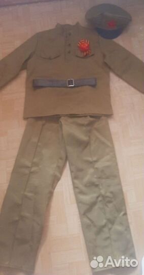 Военный костюм