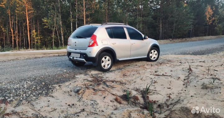 Renault Sandero Stepway 1.6 МТ, 2014, 182 630 км