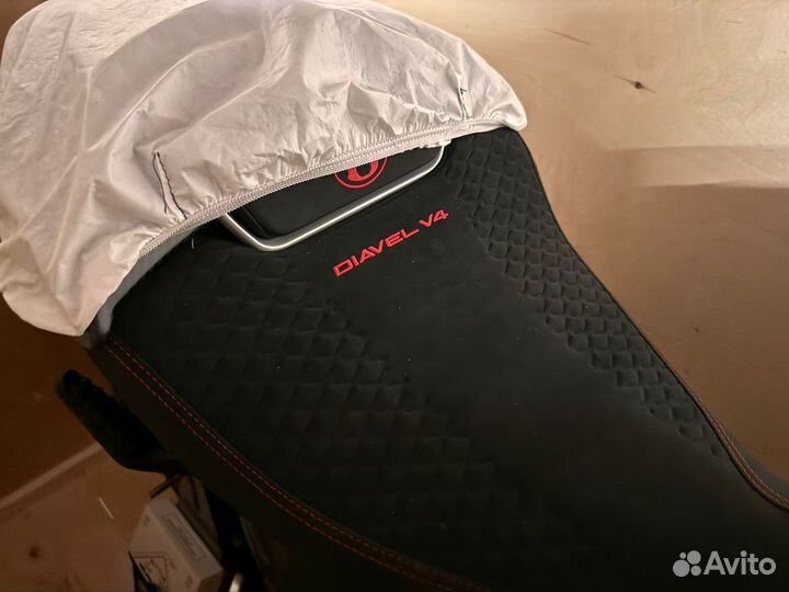 Ducati Diavel For Bentley V4