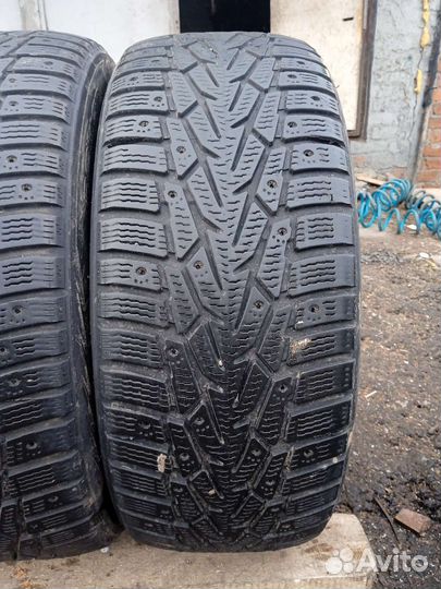 Nokian Tyres Hakkapeliitta 7 215/55 R17
