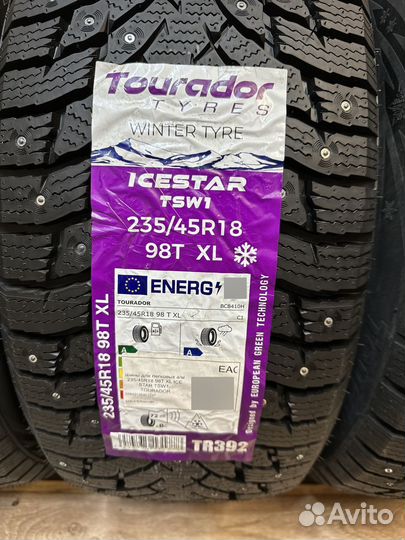 Tourador Ice Star TSW1 235/45 R18 96T