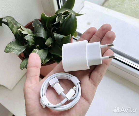 Зарядное устройство на iPhone 20w оригинал