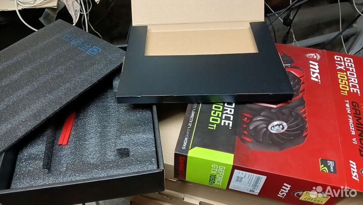 Коробка от видеокарты 1050 ti
