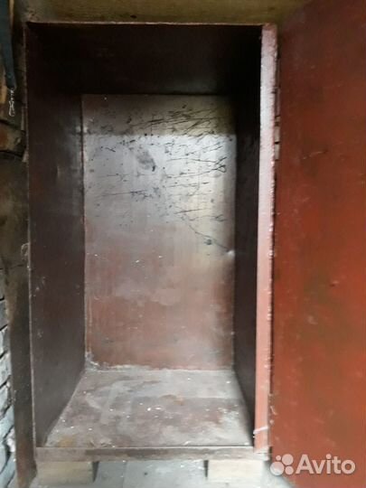 Сейф, ящик, шкаф