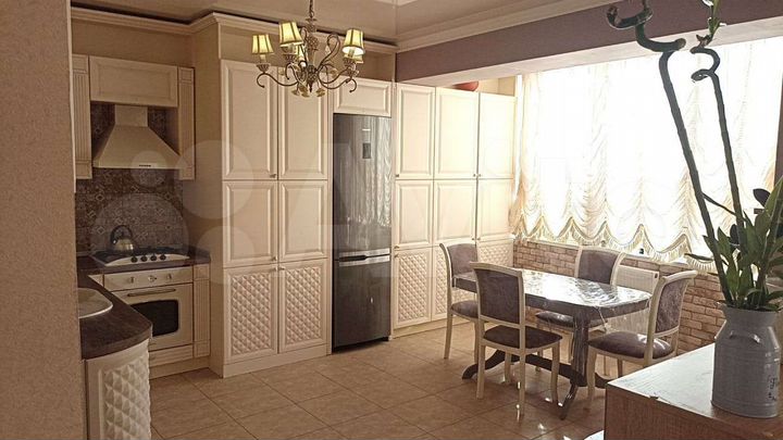 1-к. квартира, 54 м², 4/9 эт.