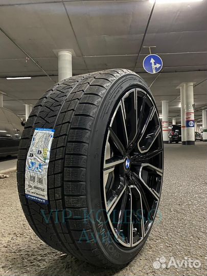 R20 Triangle PL02 245/40, PCD 5x112 DIA 66.6