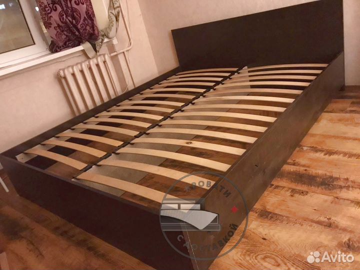Кровать двуспальная
