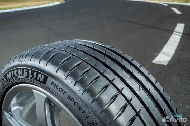 Michelin Pilot Sport 4 SUV 275/40 R21 107