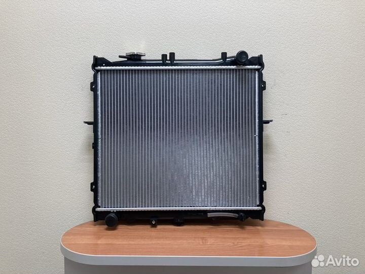 Радиатор охлаждения Киа Спортаж 93- МКПП