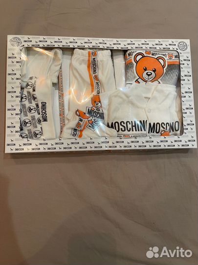 Одежда для новорожденных. Подарочный набор. Новый