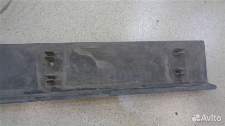 Накладка порога (внутренняя) передняя правая Jeep