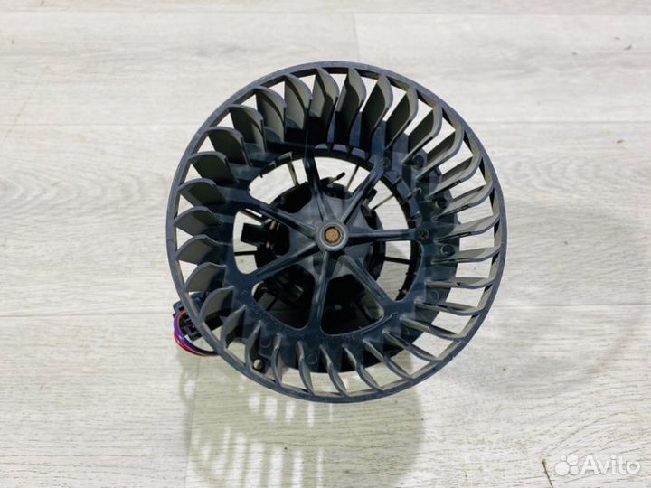 Моторчик отопителя Ford Fusion хэтчбэк 1.4 fxja