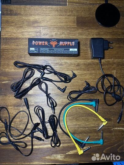 Блок питания для педалей эффектов