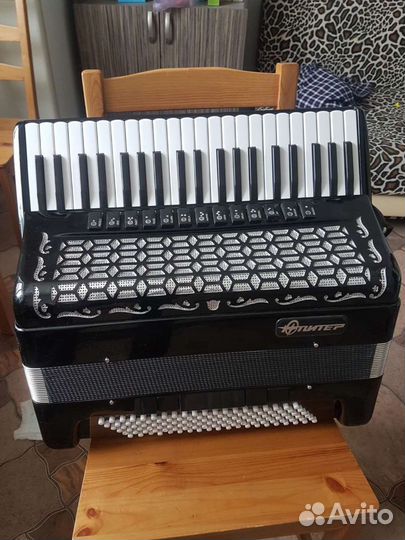 Аккордеон юпитер 4/4 2024г Готово-выборный