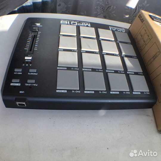 Midi-контроллер Akai mpd 18