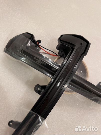 Повторители поворота в зеркала Porsche 958 рест