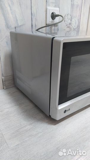 Микроволновая печь LG