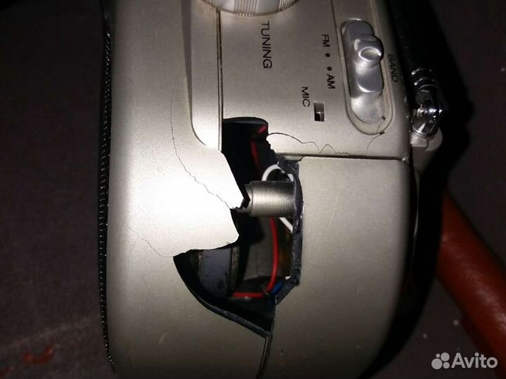 Радиоприемник+кассетный магнитофон Vitek