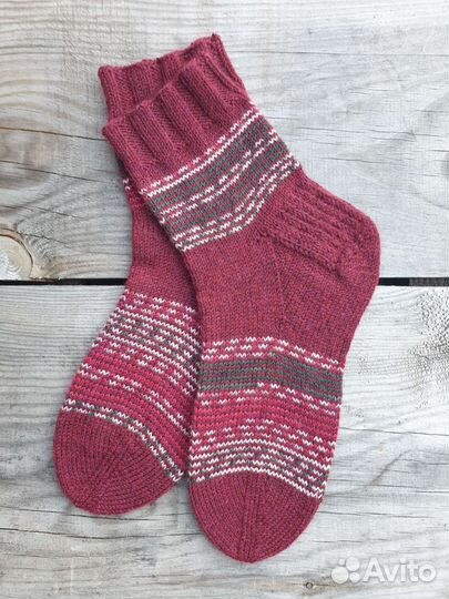 Носки вязаные женские, ручная работа