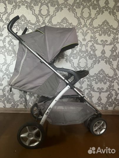 Поогулосная коляска Geoby