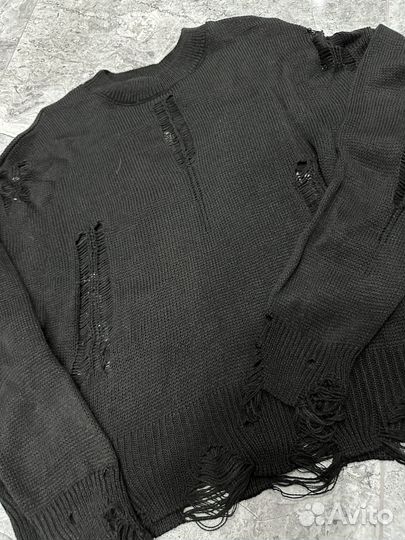 Кофта с дырками