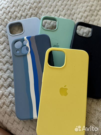 Чехлы на iPhone 13