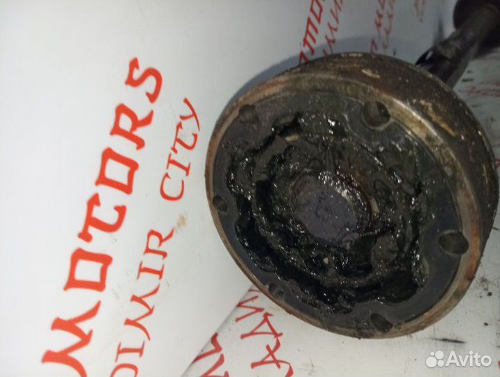 Привод задний левый Volkswagen Tiguan cawa 2010