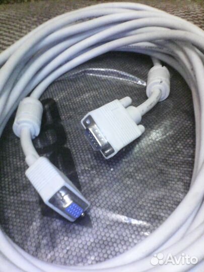 VGA кабель с обжатыми коннекторами М-P