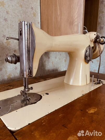 Швейная машинка (Tikkakoski)