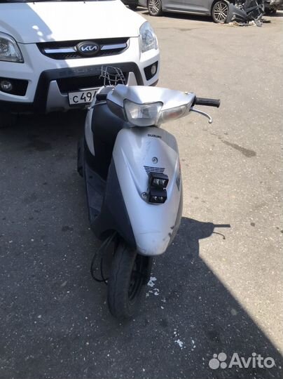 Скутер suzuki lets