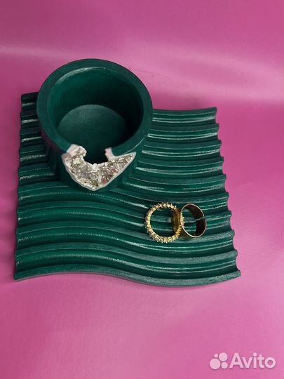 Подставка из гипса для украшений