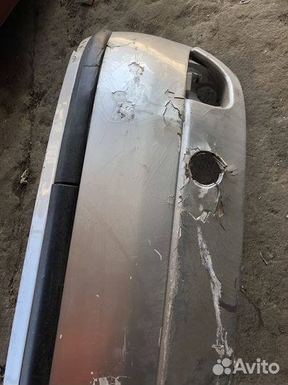 Задний бампер Ford Focus 1