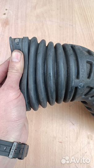 Патрубок воздушного фильтра Nissan X-Trail T31