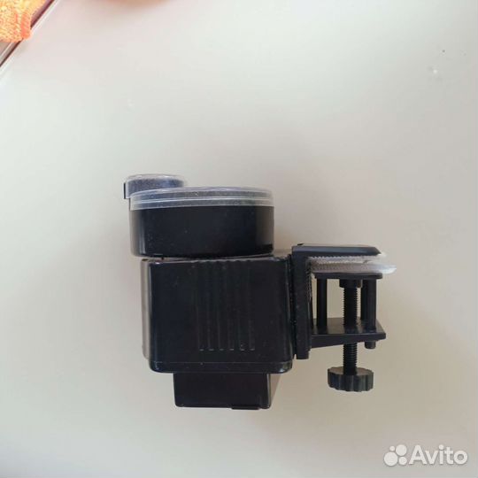 Автокормушка для рыб