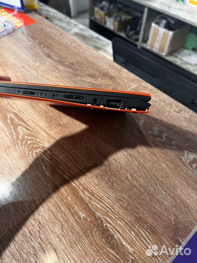 Lenovo yoga 700