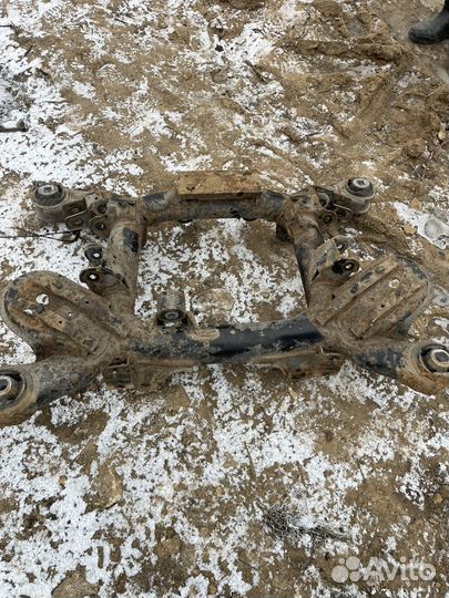 Задний подрамник range rover l322