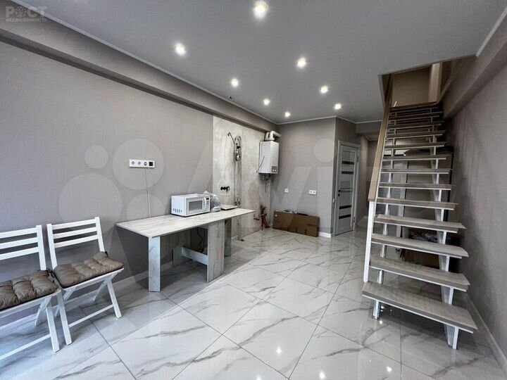 2-к. квартира, 58 м², 3/3 эт.