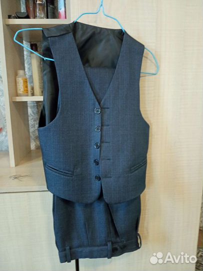 Школьный костюм