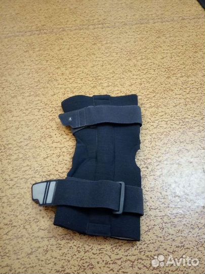 Коленный ортез