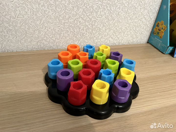 Набор из : Сортер, бизиборд, гаечки