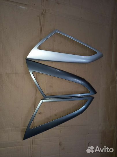 Накладки на задние форточки ваз 2110