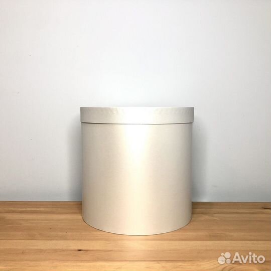 Коробка шляпная для цветов