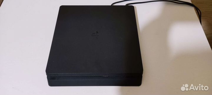 Sony PS4 slim 1tb