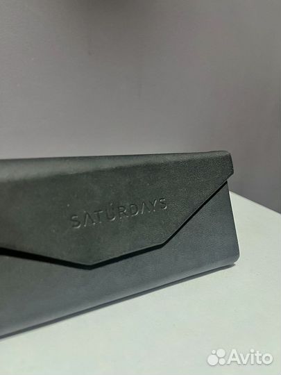 Солнцезащитные очки Saturdays